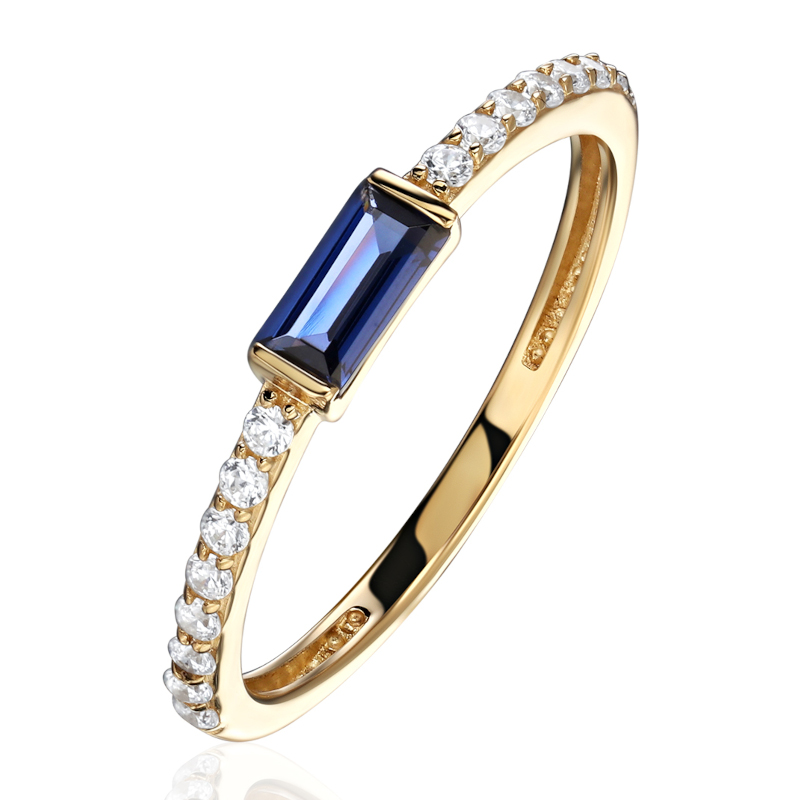 Кольцо из желтого золота 585 пробы  с наносапфиром и фианитами 01К2315192-1
