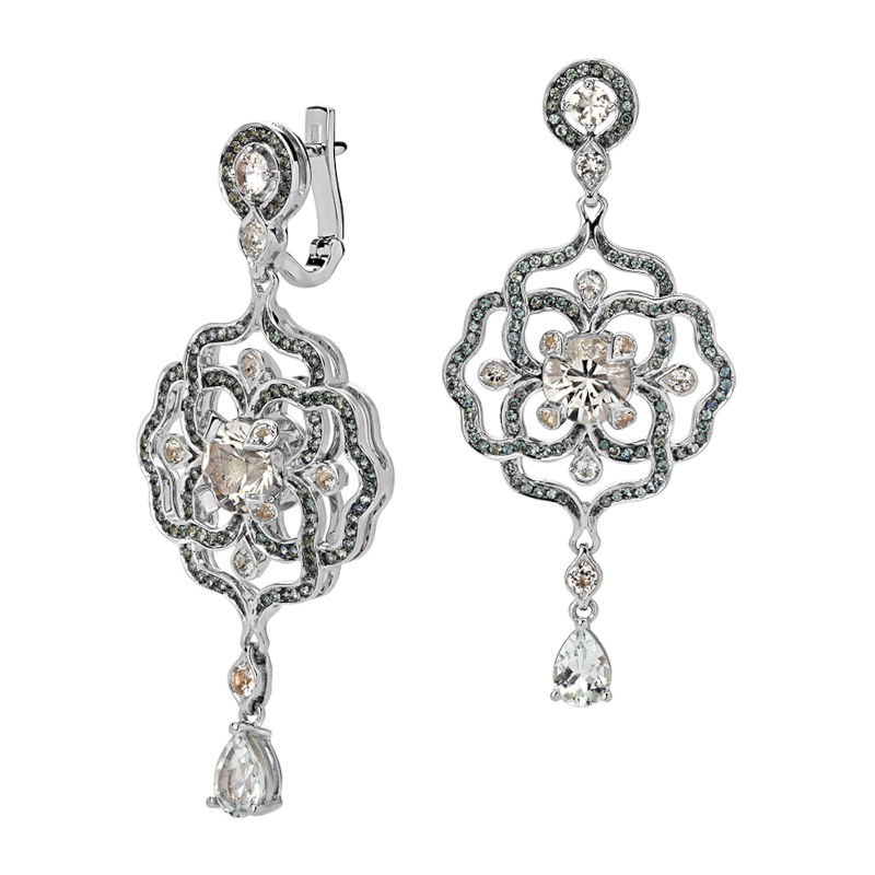 Серьги из белого золота 750 пробы с топазами и сапфирами 01С577987-1 Серьги из белого золота 750 пробы с топазами и сапфирами 01С577987-1