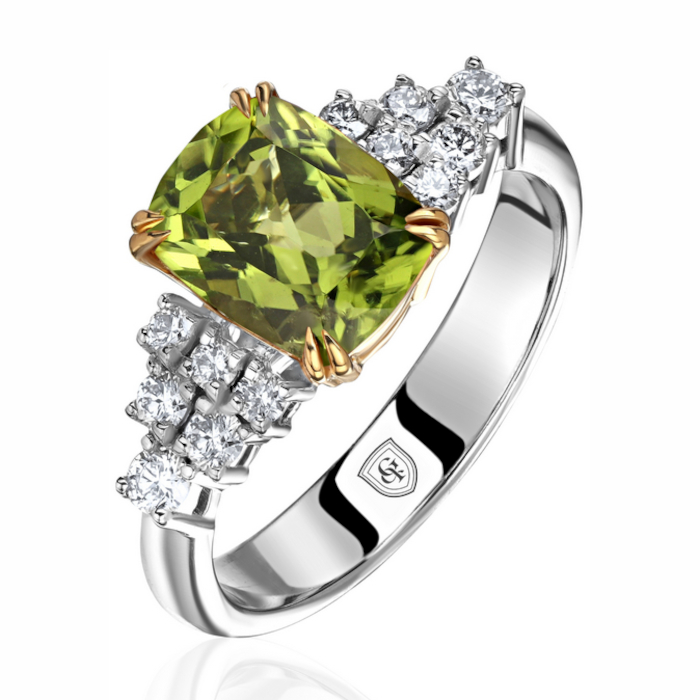 Кольцо из комбинированного золота 750 пробы с хризолитом и бриллиантами 01К6814292-3 Кольцо из комбинированного золота 750 пробы с хризолитом и бриллиантами 01К6814292-3