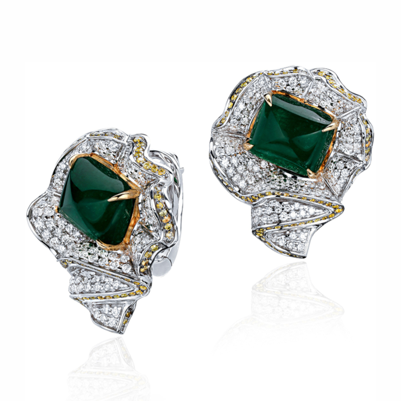 Серьги из комбинированного золота 750 пробы с изумрудами и бриллиантами 01С6813114-1 Серьги из комбинированного золота 750 пробы с изумрудами и бриллиантами 01С6813114-1