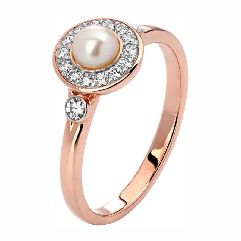 Кольцо из красного золота 585 пробы с фианитами и жемчугом 01К3112641-1