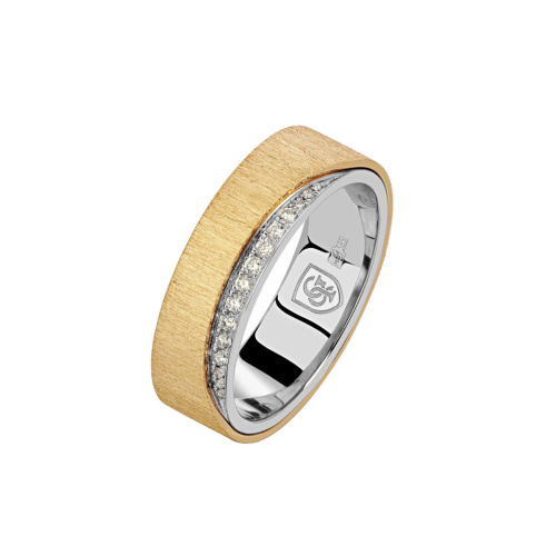 Обручальное кольцо из комбинированного золота 585 пробы с бриллиантами 01О660566Ж